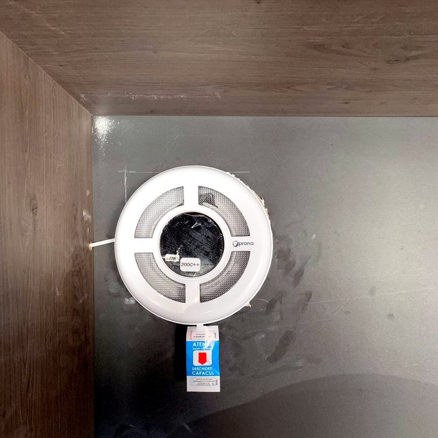 Ventilație — Ventilatie valva tavan lemn